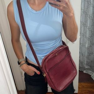 Vintage Cartier messenger bag in leather. Comes with dust bag